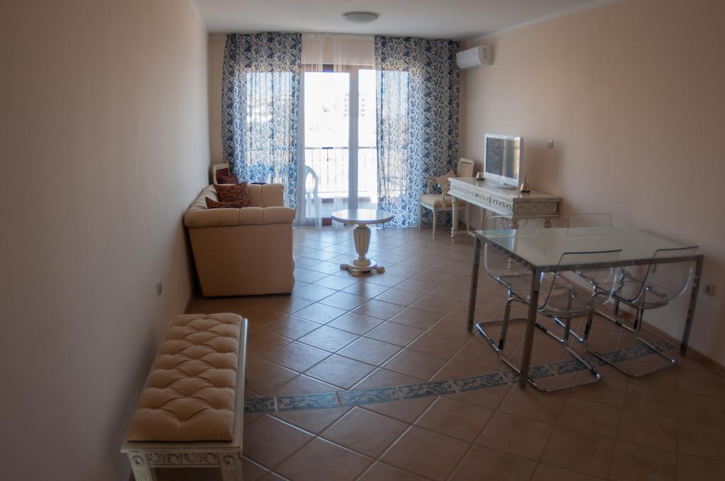 Rocamar Beach Resort Tsarevo Quarto foto